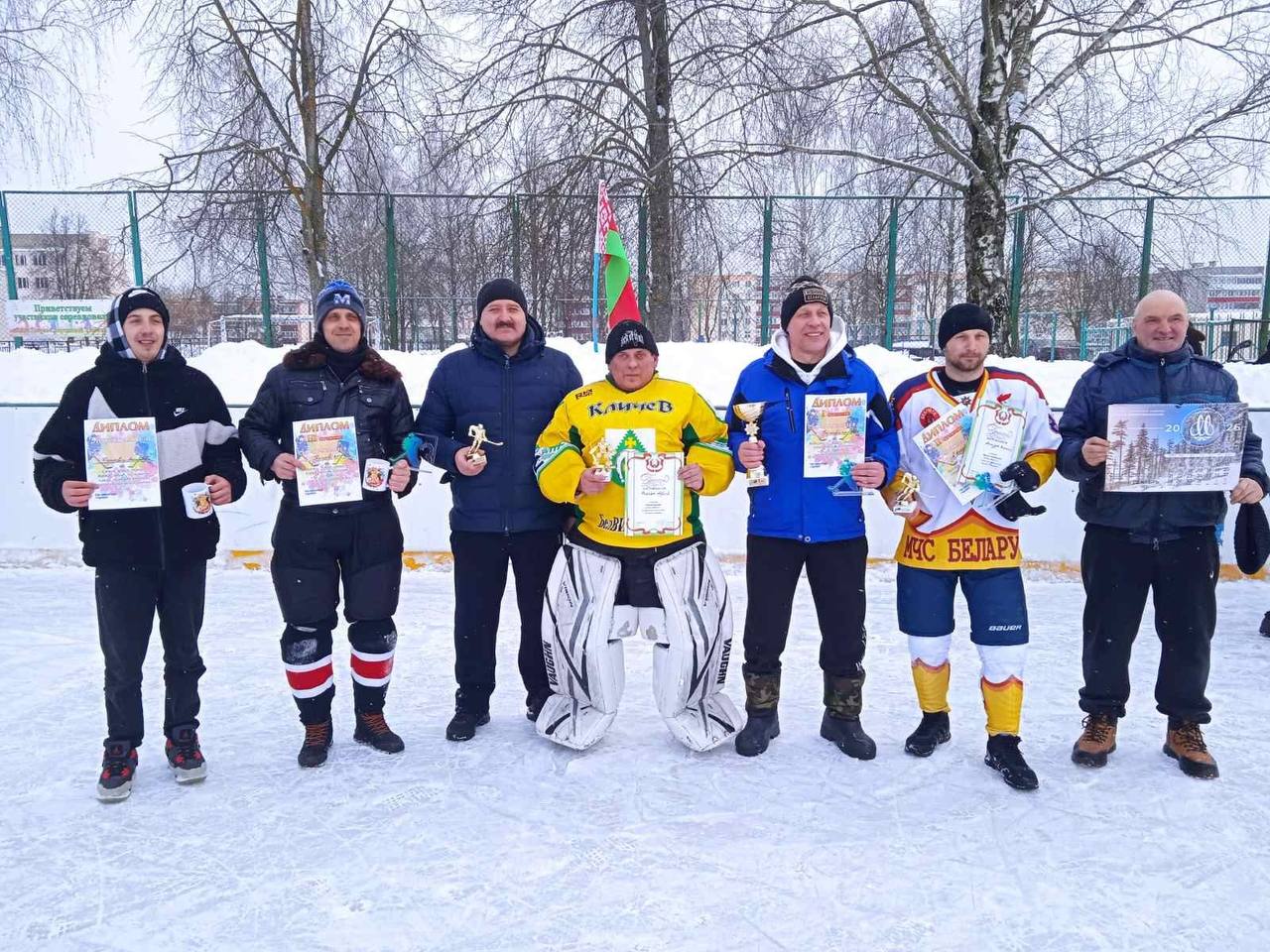 24 января 2026 года на стадионе УО"КГАТК" состоялся открытый "Кубок Двора" по хоккею среди любительских мужских команд спортивной Кличевщины