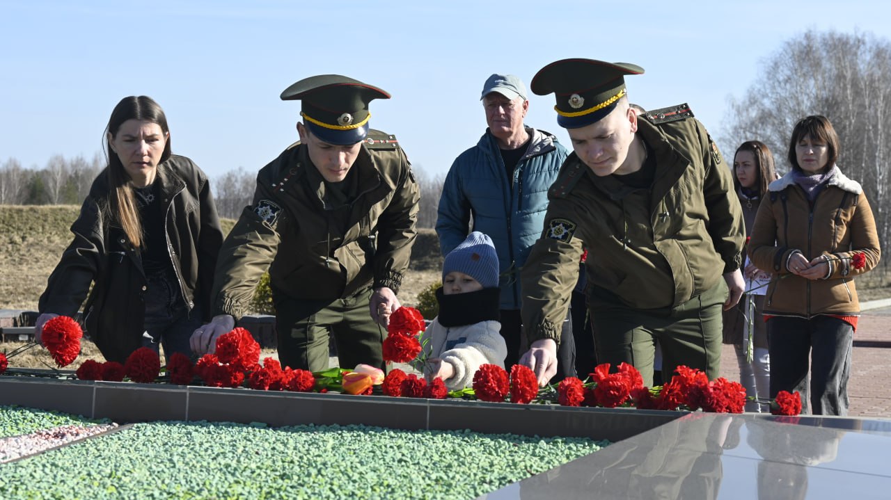 22 марта - День памяти жертв Хатынской трагедии.