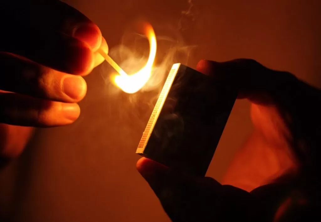 Два подростка подожгли дачный дом в Узденском районе